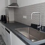 Suecaroom Prime Experience Homestay szállás *